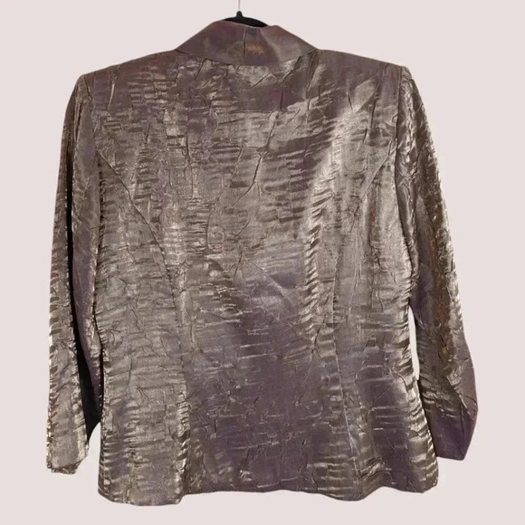 V. Oblique Duo Tone Sheen Blazer - Picture 5 of 7